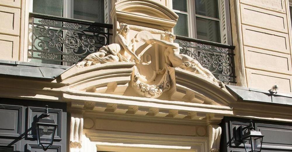 Hotel Les Plumes Parijs