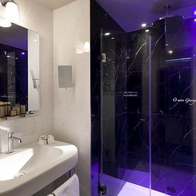 Hotel Les Plumes Parijs