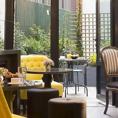 Hotel Les Plumes Parijs